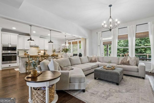 5883 Heritage Ridge, Flowery Branch, GA 30542