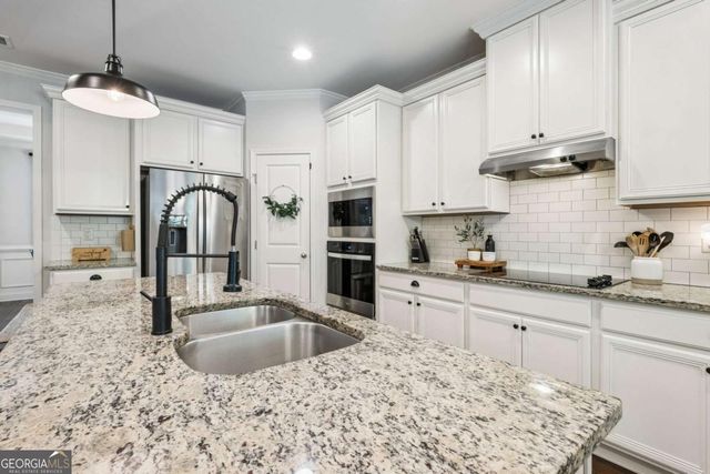 5883 Heritage Ridge, Flowery Branch, GA 30542