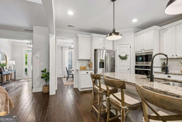 5883 Heritage Ridge, Flowery Branch, GA 30542