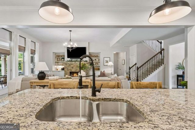 5883 Heritage Ridge, Flowery Branch, GA 30542
