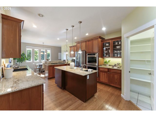 2708 QUINCE St, Albany, OR 97321