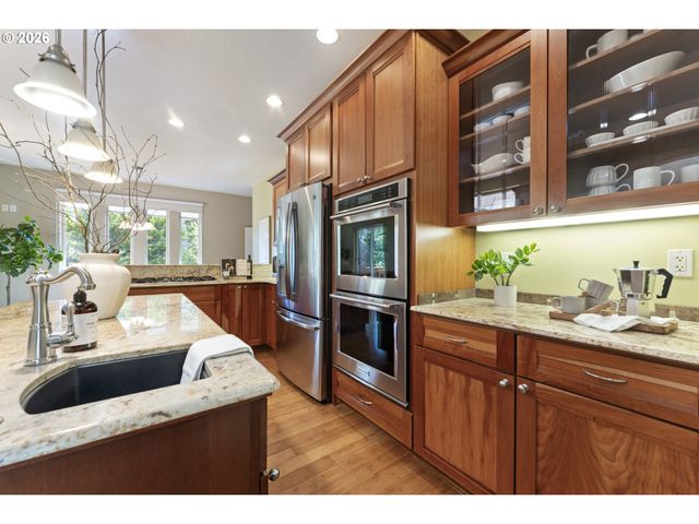 2708 QUINCE St, Albany, OR 97321
