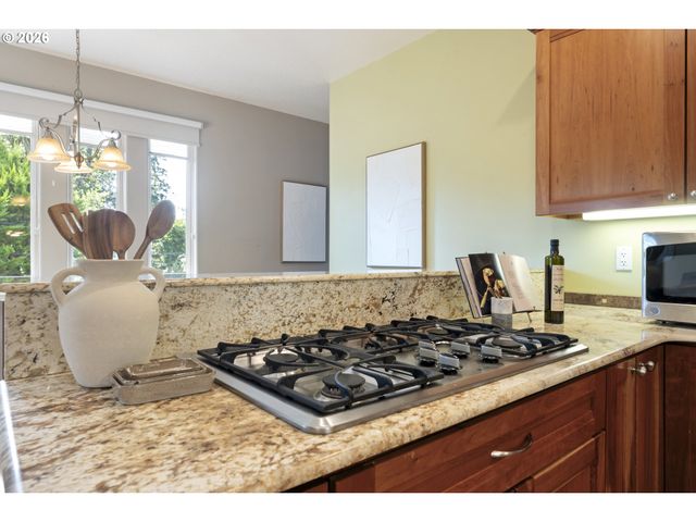 2708 QUINCE St, Albany, OR 97321