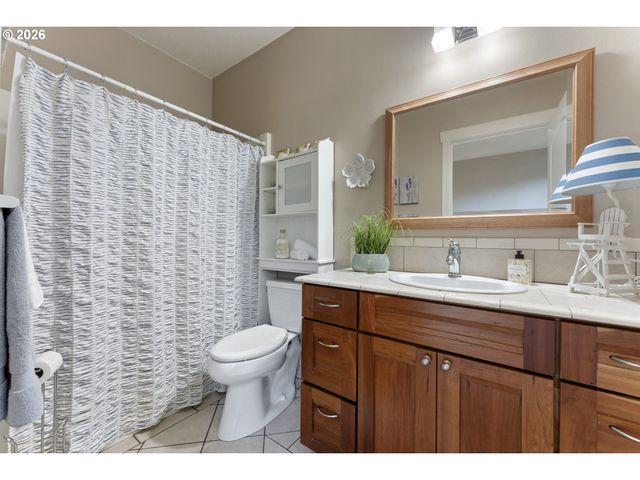 2708 QUINCE St, Albany, OR 97321