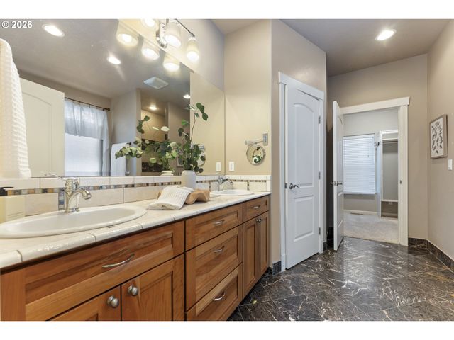 2708 QUINCE St, Albany, OR 97321