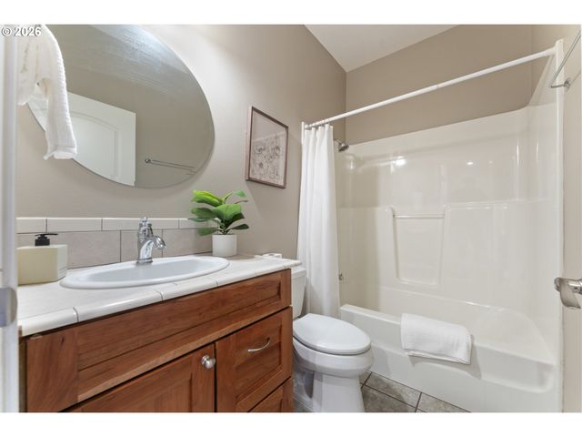 2708 QUINCE St, Albany, OR 97321
