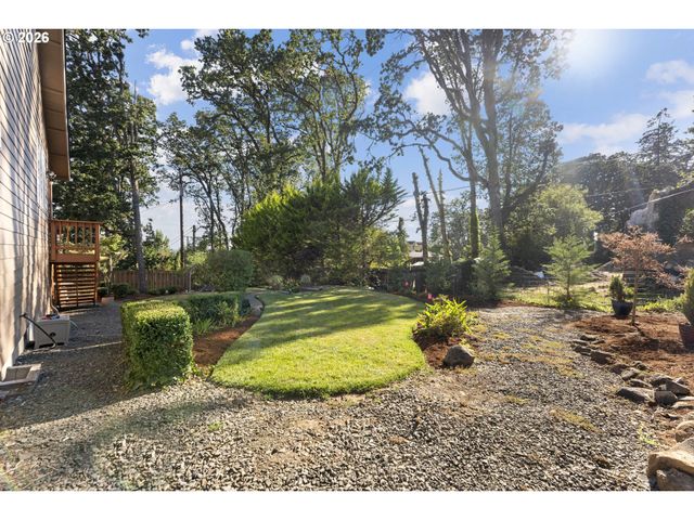 2708 QUINCE St, Albany, OR 97321