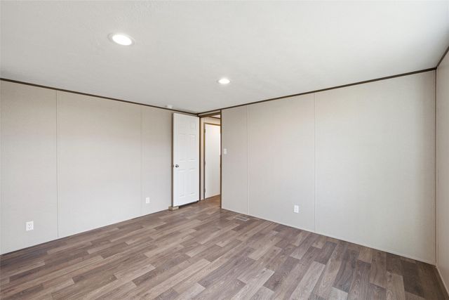 618 E 6th Street B, Blum, TX 76627