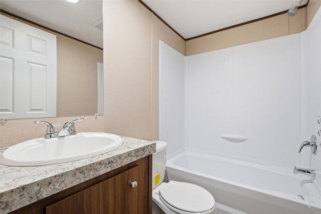 618 E 6th Street B, Blum, TX 76627