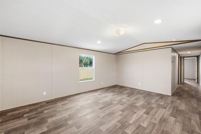 618 E 6th Street B, Blum, TX 76627