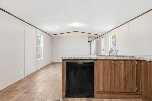 618 E 6th Street B, Blum, TX 76627