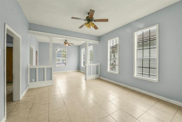 1916 Chapman Street, Houston, TX 77009