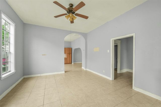 1916 Chapman Street, Houston, TX 77009