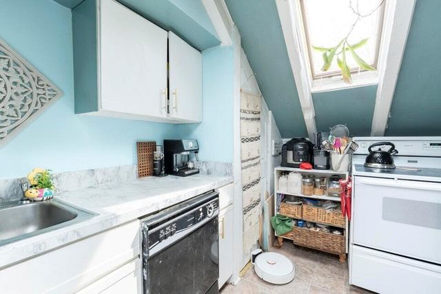 21 S Orleans Road, Orleans, MA 02653