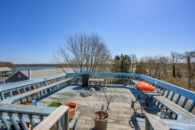 21 S Orleans Road, Orleans, MA 02653