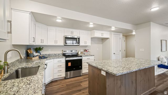 949 N 215 W, Santaquin, UT 84655