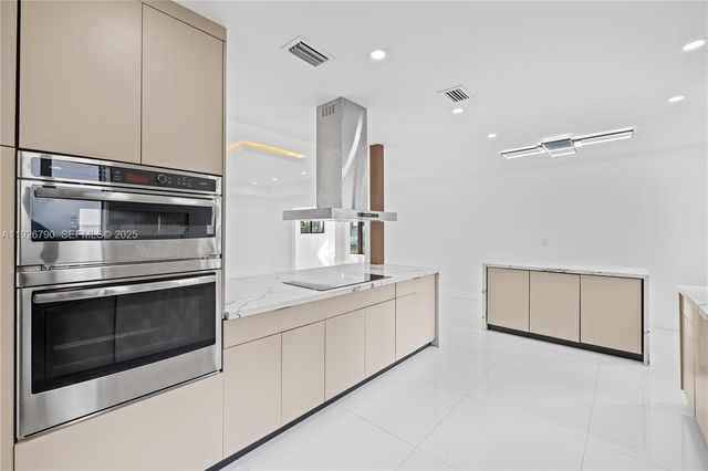 1200 Cleveland Rd, Miami Beach, FL 33141