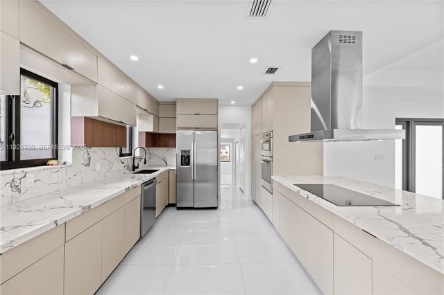 1200 Cleveland Rd, Miami Beach, FL 33141