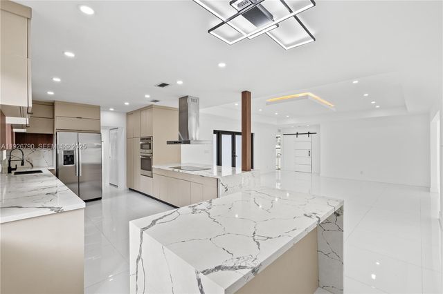 1200 Cleveland Rd, Miami Beach, FL 33141