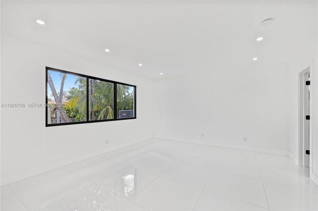 1200 Cleveland Rd, Miami Beach, FL 33141