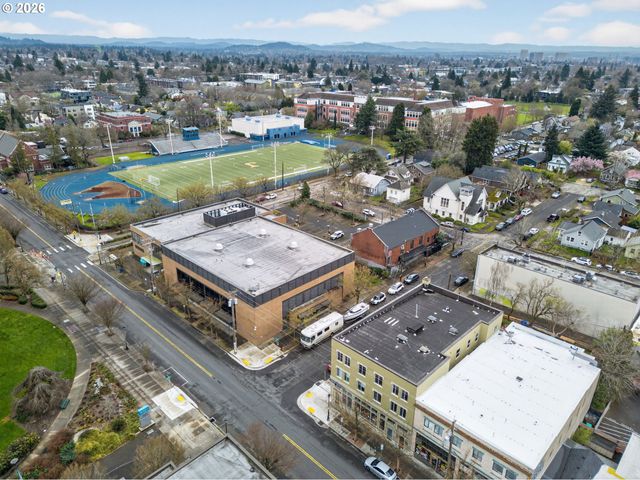 708 N KILLINGSWORTH St 5, Portland, OR 97217