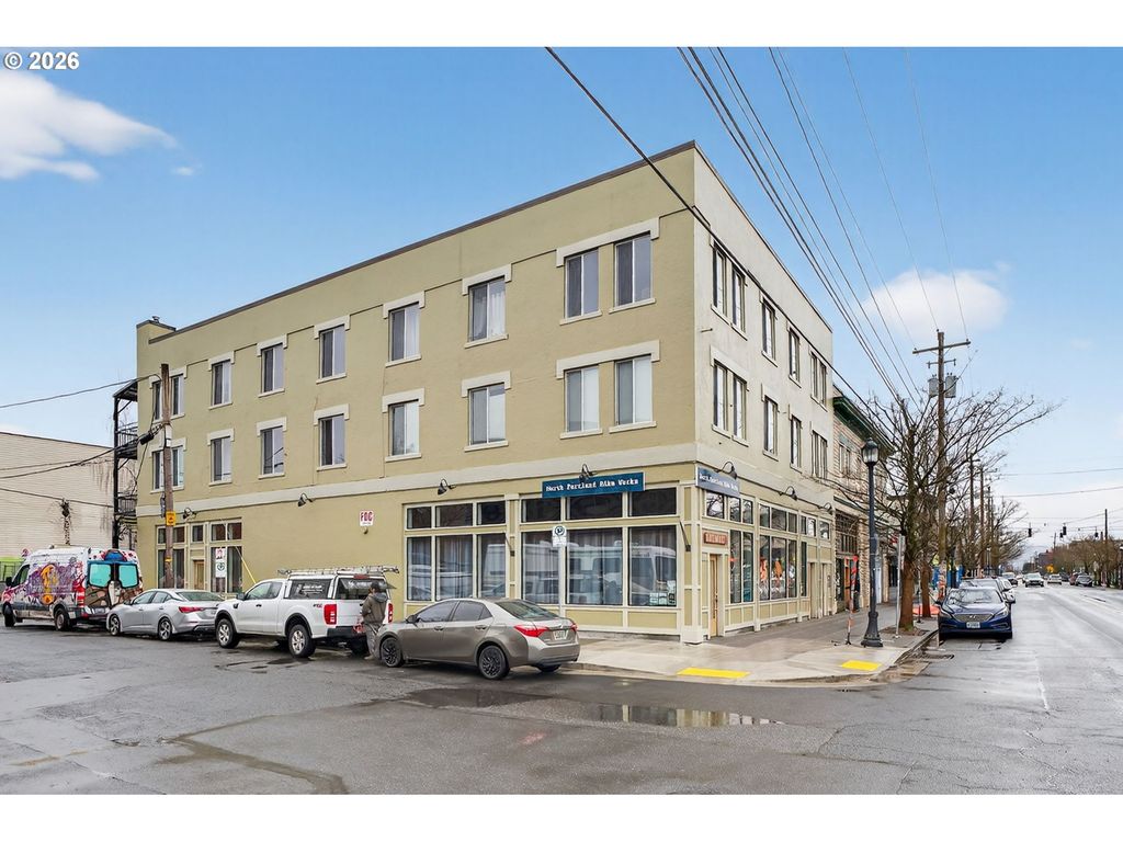 708 N KILLINGSWORTH St 5, Portland, OR 97217