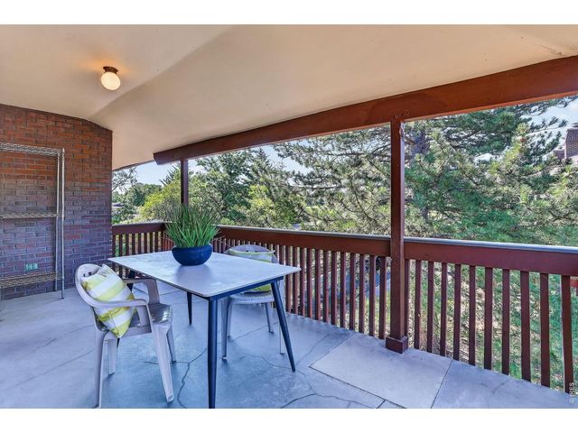 500 Manhattan Dr D10, Boulder, CO 80303