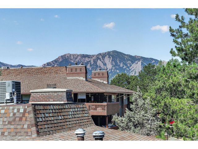 500 Manhattan Dr D10, Boulder, CO 80303