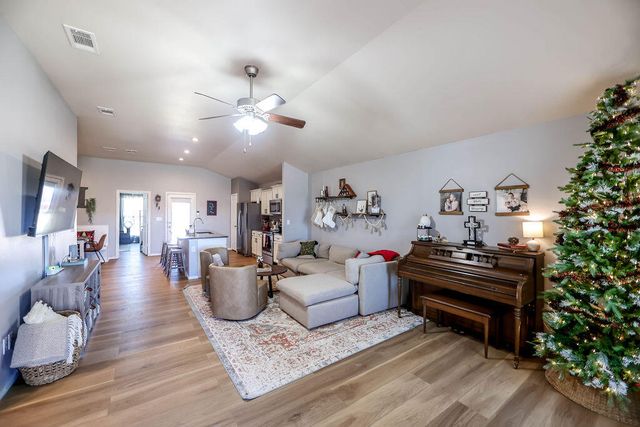 9910 Viola Avenue, Lubbock, TX 79424