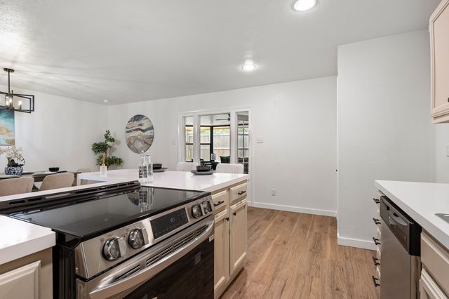7500 Kingsmill Terrace, Fort Worth, TX 76112