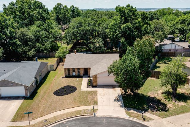 7500 Kingsmill Terrace, Fort Worth, TX 76112