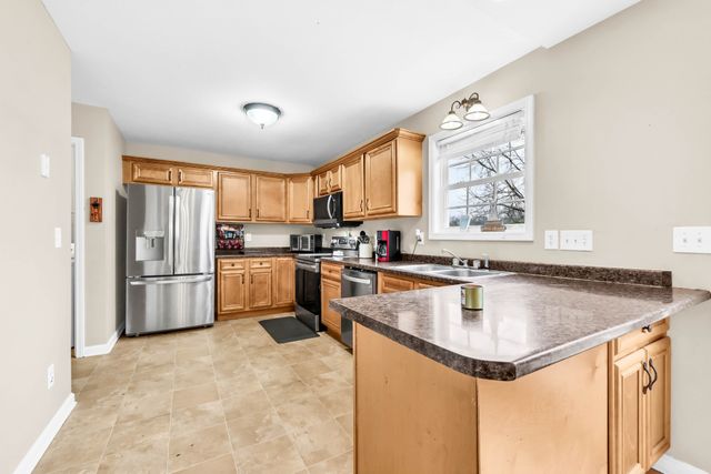 3433 Foxrun Ln, Clarksville, TN 37042