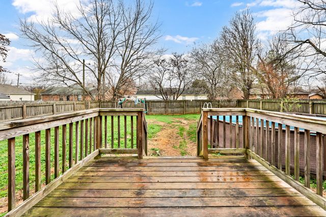 3433 Foxrun Ln, Clarksville, TN 37042
