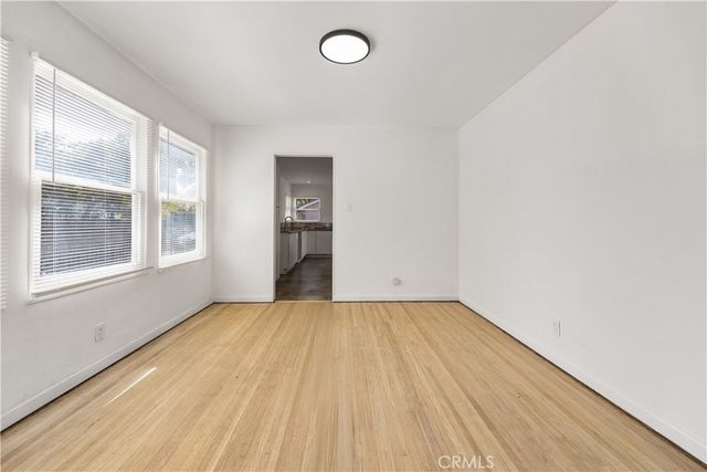 135 A, Bakersfield, CA 93304