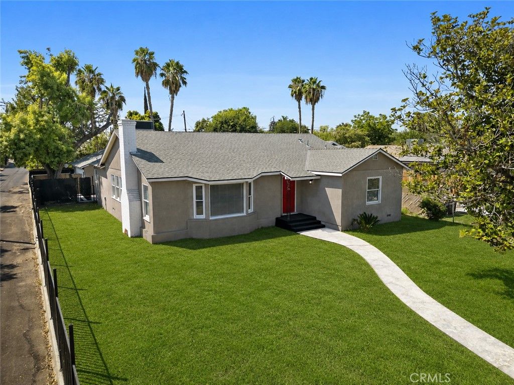 135 A, Bakersfield, CA 93304