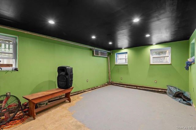 849 E 219th Street, Bronx, NY 10467