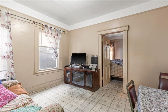 849 E 219th Street, Bronx, NY 10467