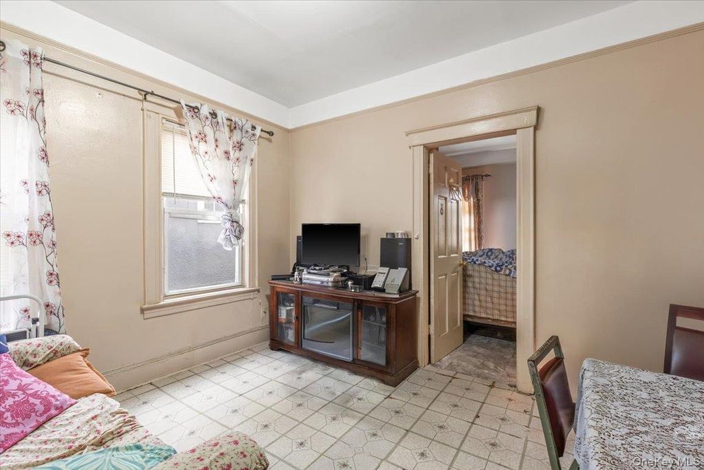 849 E 219th Street, Bronx, NY 10467 — photo 5