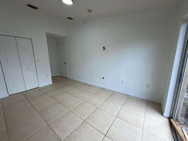 3842 SW 48th Avenue, Hollywood, FL 33023