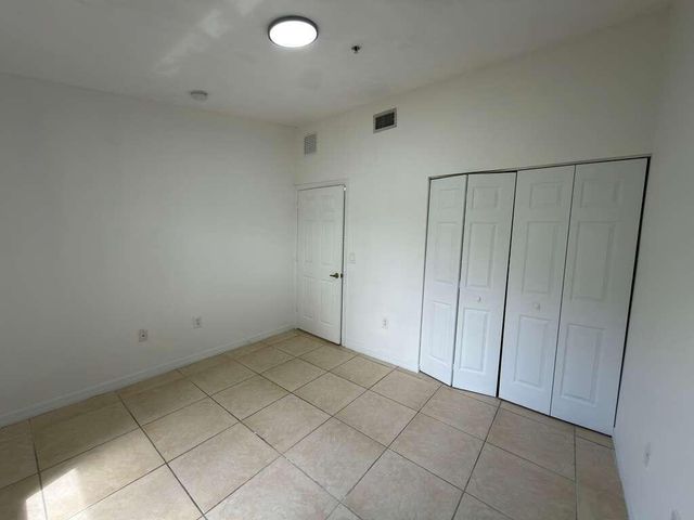 3842 SW 48th Avenue, Hollywood, FL 33023