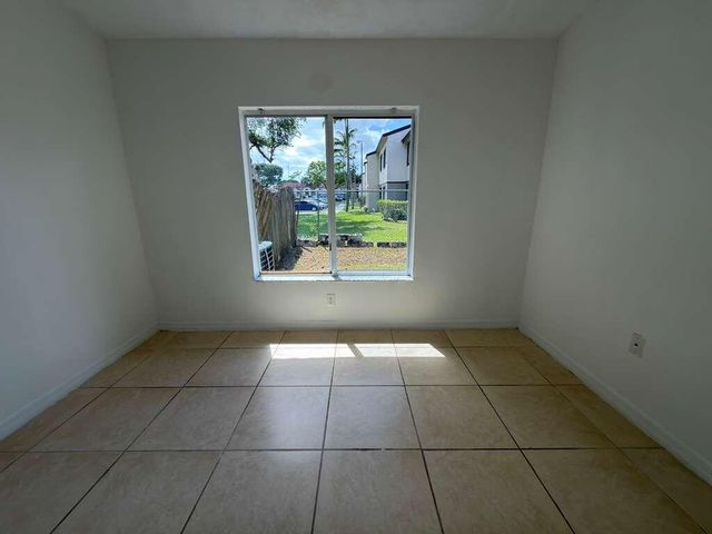 3842 SW 48th Avenue, Hollywood, FL 33023