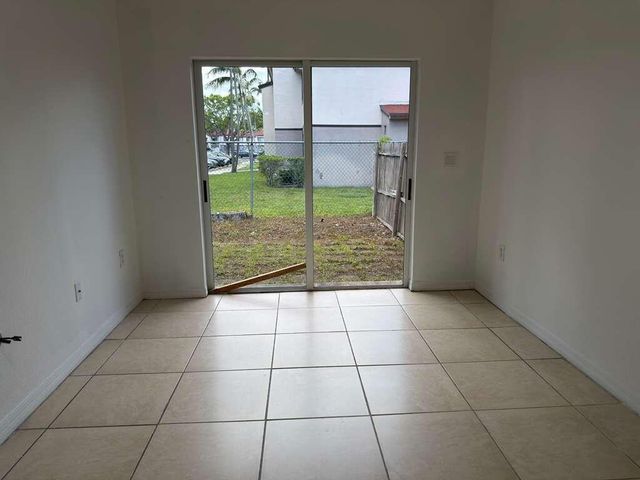 3842 SW 48th Avenue, Hollywood, FL 33023