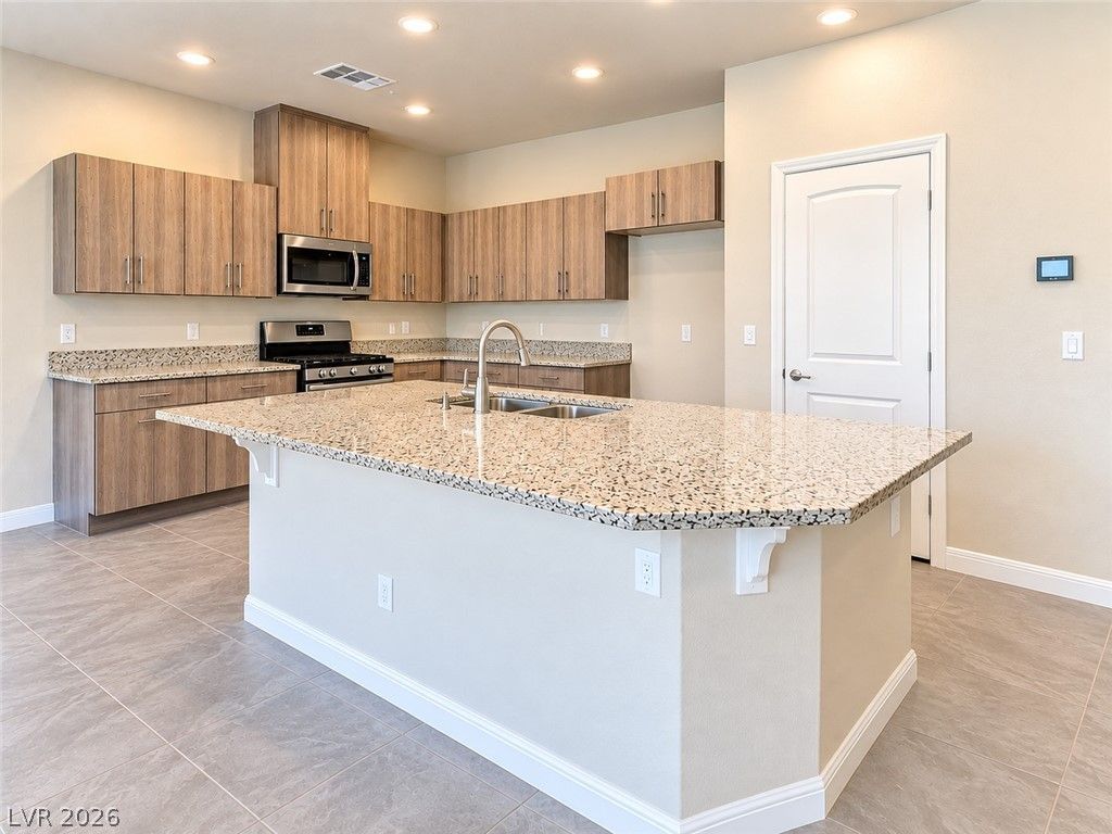 3819 Andorian Avenue, North Las Vegas, NV 89084 — photo 2