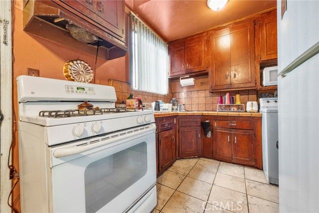 3527 Chesapeake, Los Angeles, CA 90016