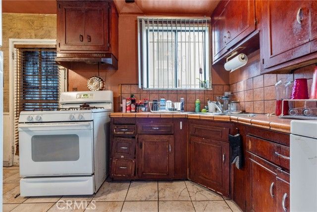 3527 Chesapeake, Los Angeles, CA 90016