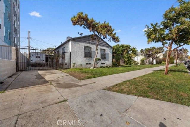 3527 Chesapeake, Los Angeles, CA 90016