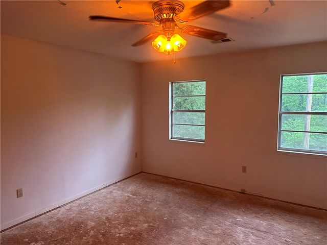 100 N Blackjack Street, Diamond City, AR 72630