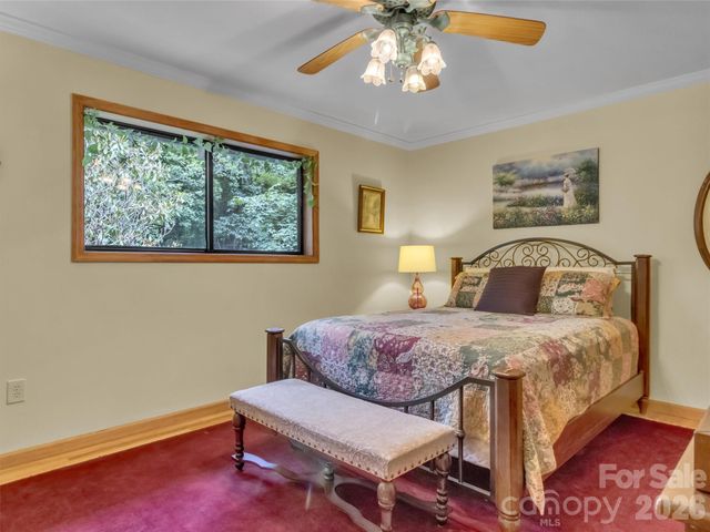170 Wonderwood Lane, Clyde, NC 28721