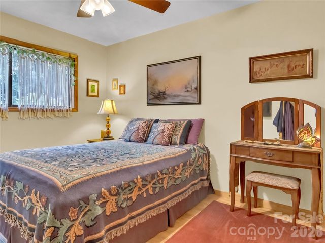 170 Wonderwood Lane, Clyde, NC 28721