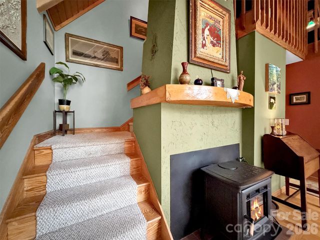 170 Wonderwood Lane, Clyde, NC 28721